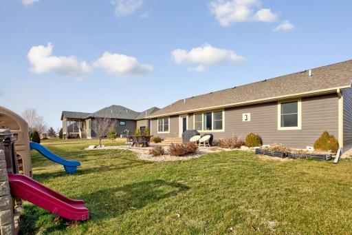 1933 Lexington Lane, North Mankato, MN 56003