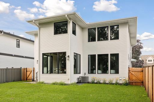 6129 Oaklawn Avenue, Minneapolis, MN 55424