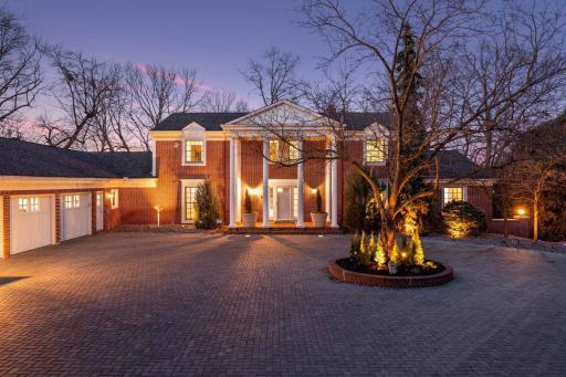 2496 Old Beach Road, Wayzata, MN 55391