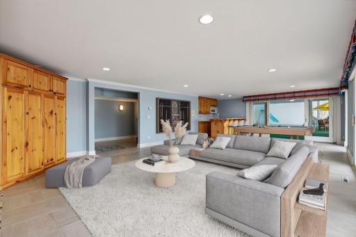 The lower level is ideal for hosting game day parties, movie nights and fabulous swimming pool gatherings