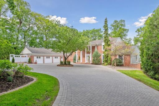 2496 Old Beach Road, Wayzata, MN 55391