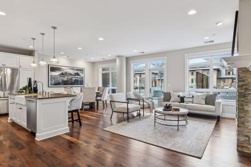 875 Lake Street N, 217, Wayzata, MN 55391