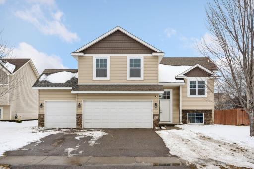 7471 Quigley Avenue NE, Elk River, MN 55330