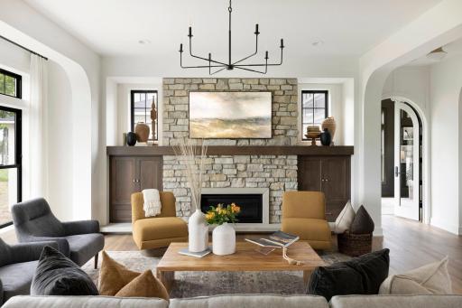 *Photo of another model, for example only*