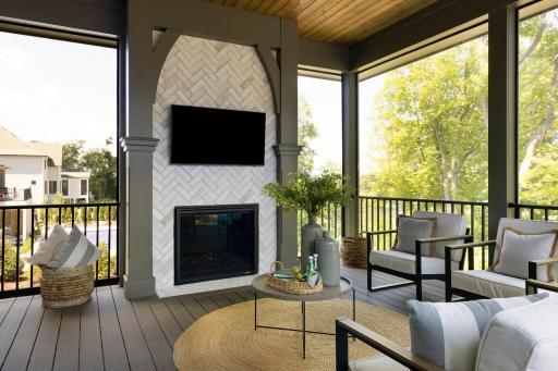 *Photo of another model, for example only*