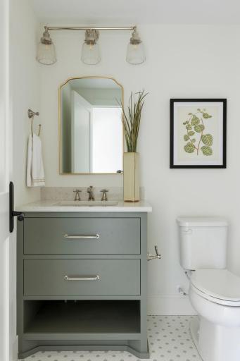 *Photo of another model, for example only*