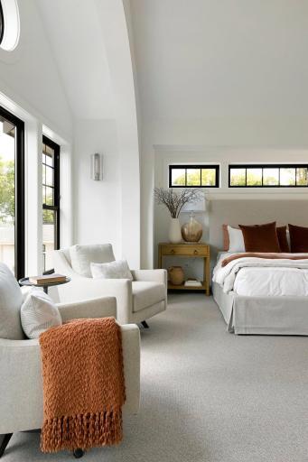 *Photo of another model, for example only*