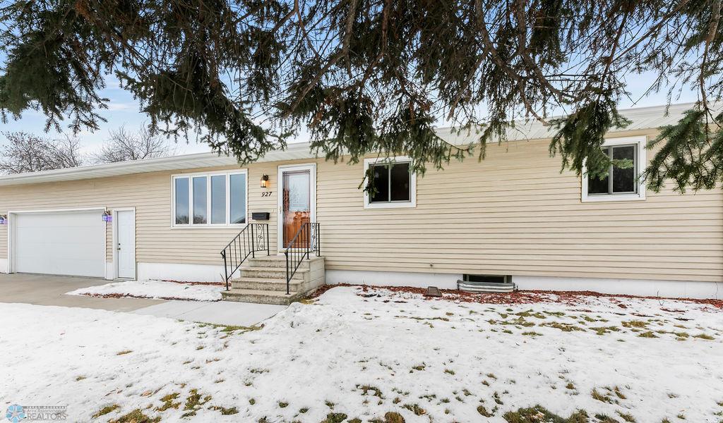 Front door & steps