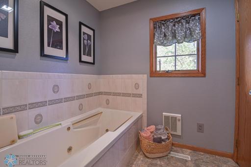 Photo for 429 W Bridge Avenue, Warren, MN 56762 - Listing #6638590 429 W Bridge Avenue, Warren, MN 56762