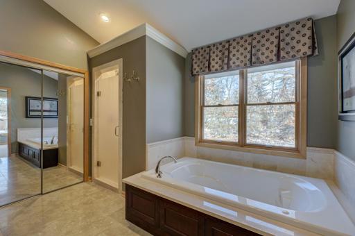 22 N Oaks Road, Saint Paul, MN 55127