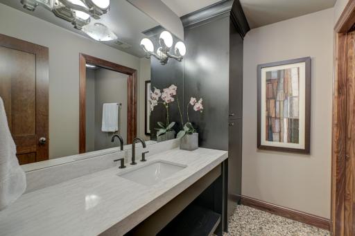 22 N Oaks Road, Saint Paul, MN 55127