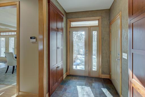 22 N Oaks Road, Saint Paul, MN 55127