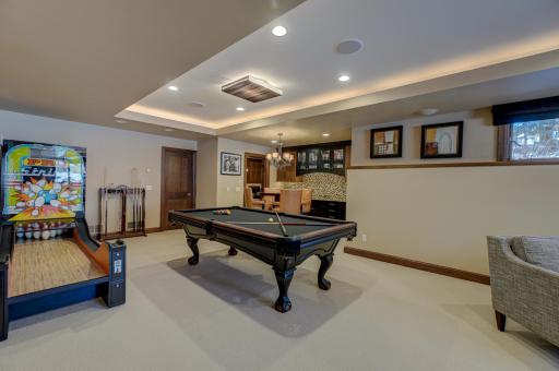 22 N Oaks Road, Saint Paul, MN 55127
