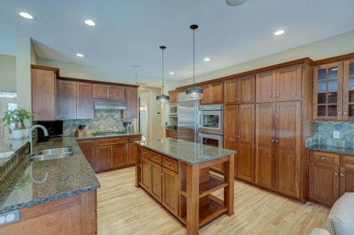 22 N Oaks Road, Saint Paul, MN 55127