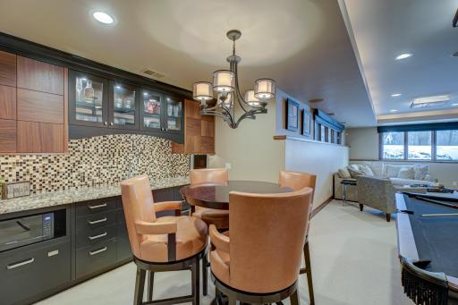 22 N Oaks Road, Saint Paul, MN 55127
