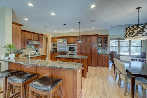 22 N Oaks Road, Saint Paul, MN 55127