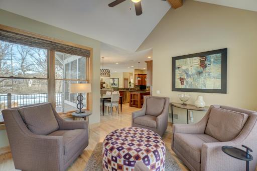 22 N Oaks Road, Saint Paul, MN 55127