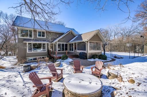 22 N Oaks Road, Saint Paul, MN 55127