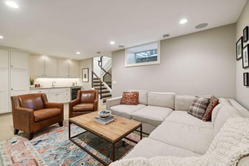2415 W 42nd Street, Minneapolis, MN 55410