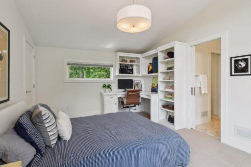 2415 W 42nd Street, Minneapolis, MN 55410