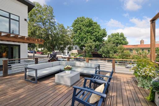 2415 W 42nd Street, Minneapolis, MN 55410