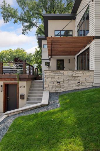 2415 W 42nd Street, Minneapolis, MN 55410