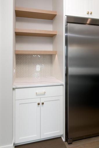 8307 158th St W Savage MN-large-011-003-Kitchen-667x1000-72dpi.jpg