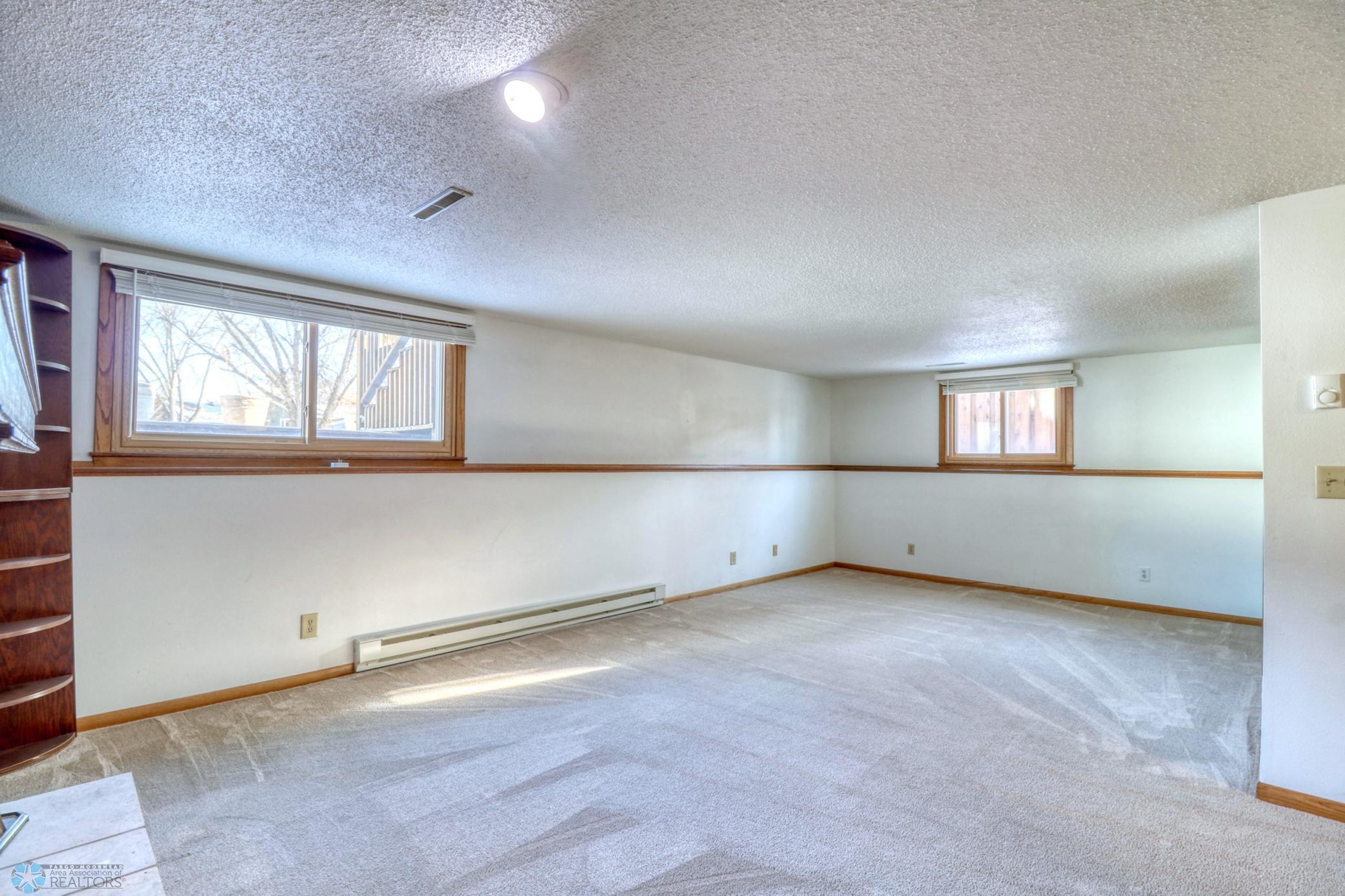 Basement1_4.jpg