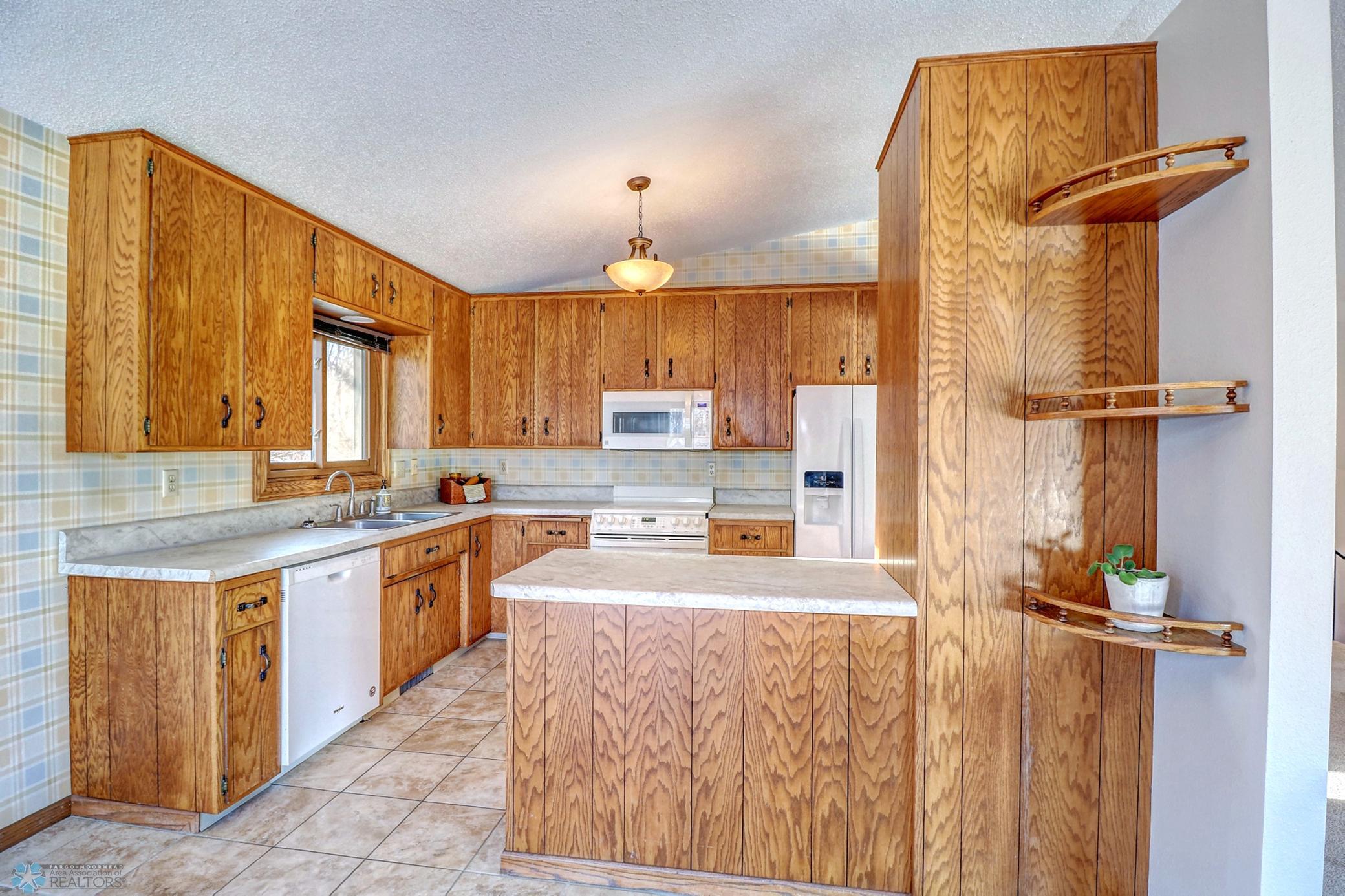 Kitchen1_0.jpg