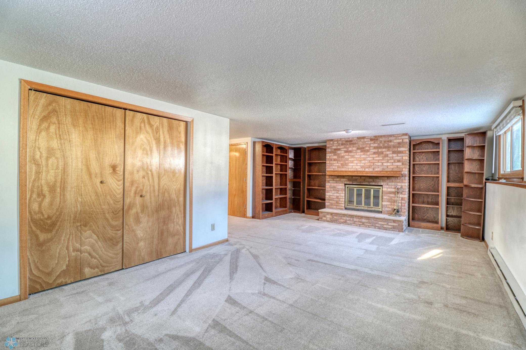 Basement1_2.jpg
