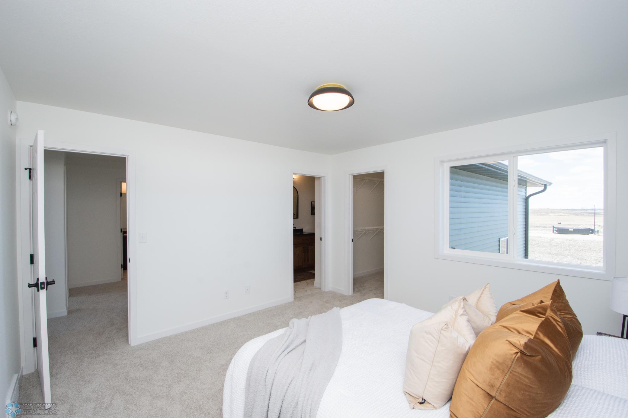 Master Bedroom 2.JPG