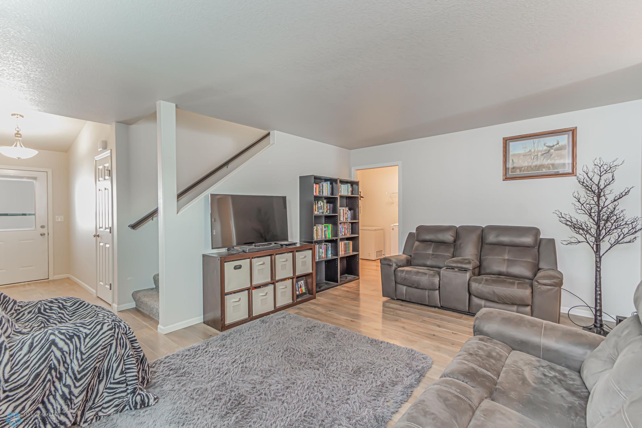 6830 17th St S, Fargo, ND 58104-13.jpg
