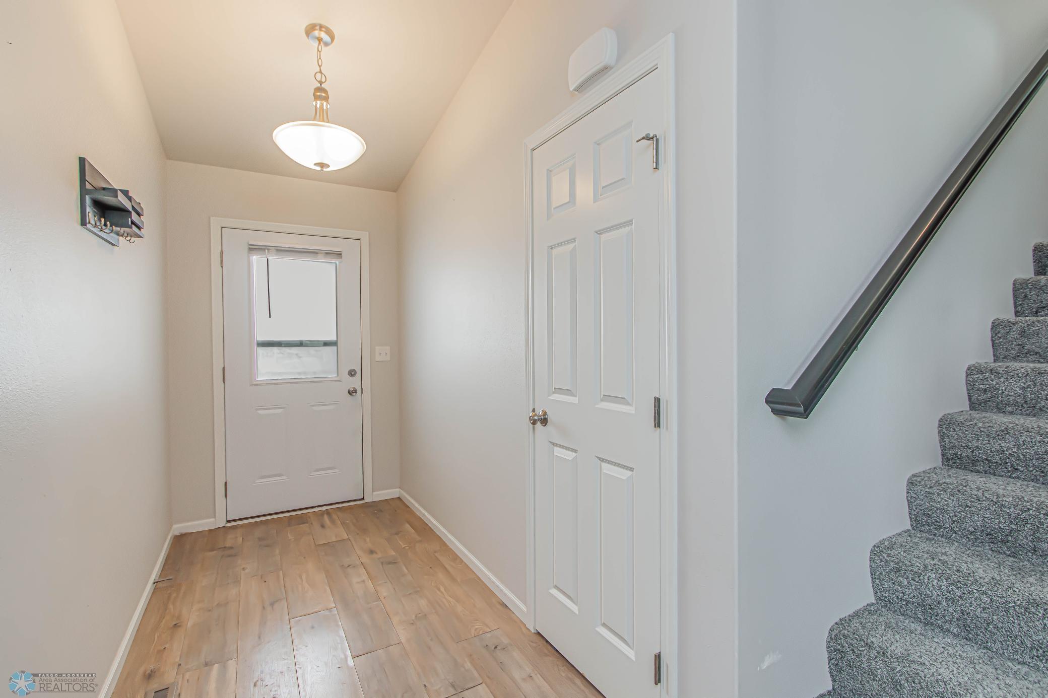 6830 17th St S, Fargo, ND 58104-9.jpg