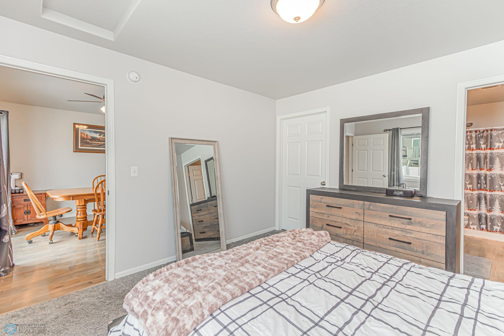 6830 17th St S, Fargo, ND 58104-26.jpg