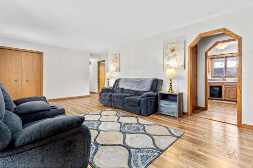 7670 Barbara Court, Inver Grove Heights, MN 55077