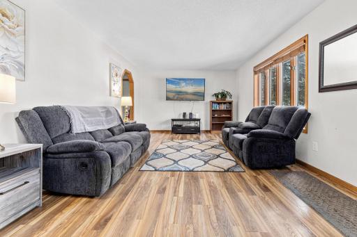 7670 Barbara Court, Inver Grove Heights, MN 55077