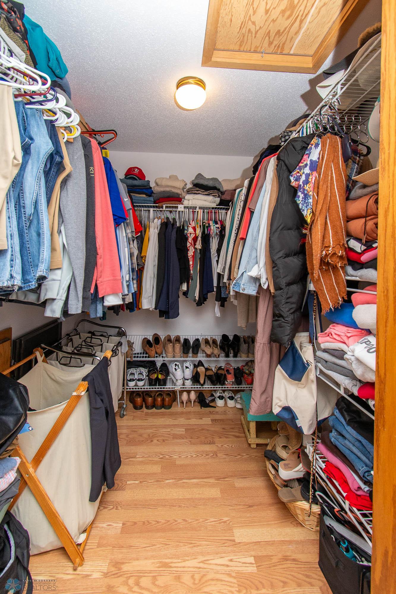 Walk-in Closet