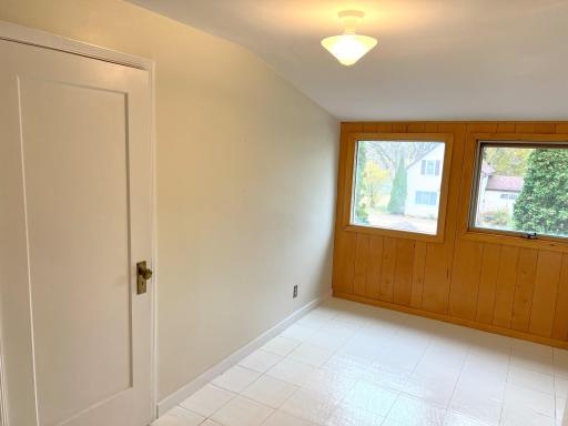 402 4th Street SE, Little Falls, MN 56345