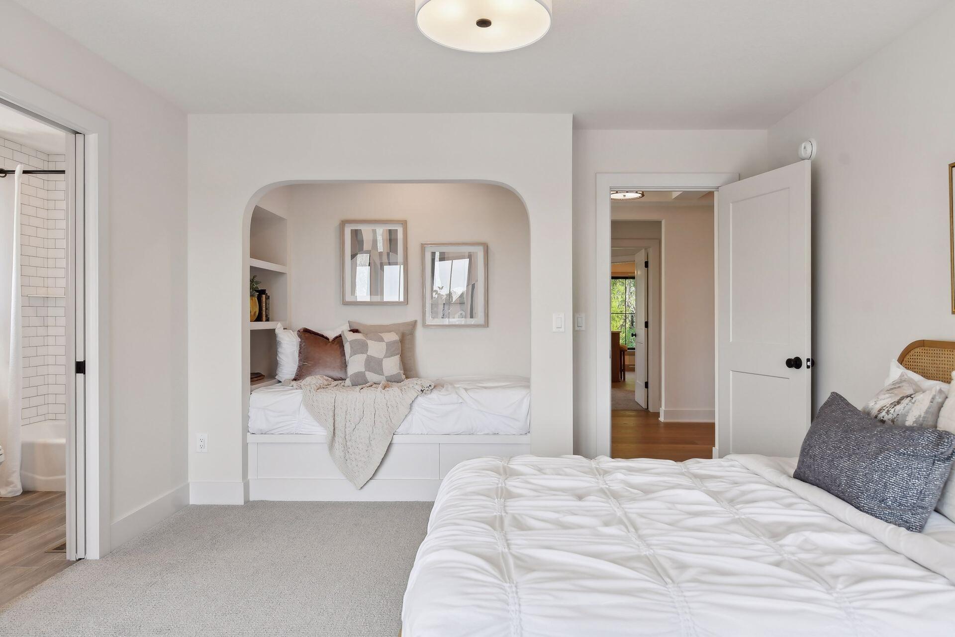 Picture of Model Home Not All Options Shown May Be The Same