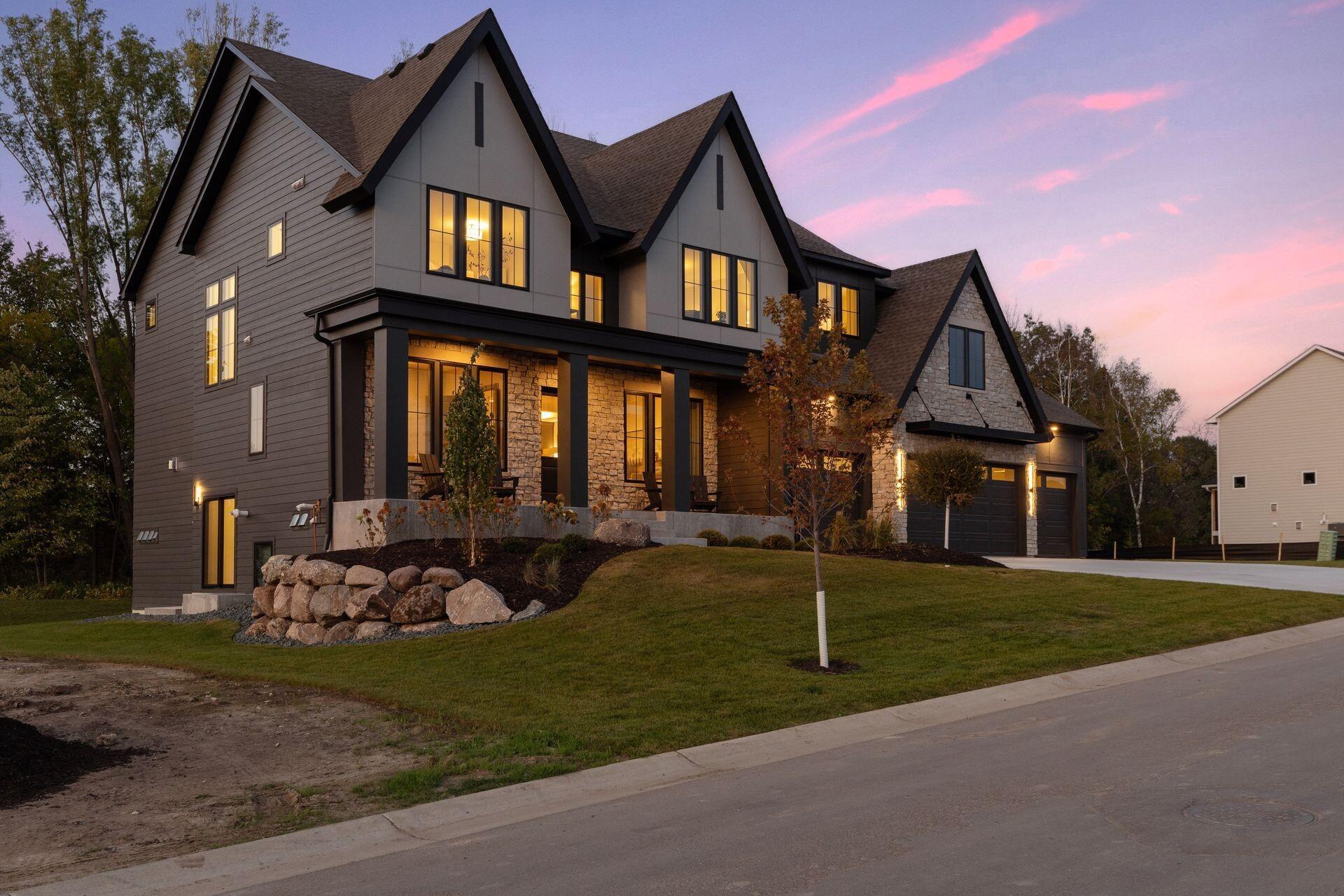 Picture of Model Home Not All Options Shown May Be The Same