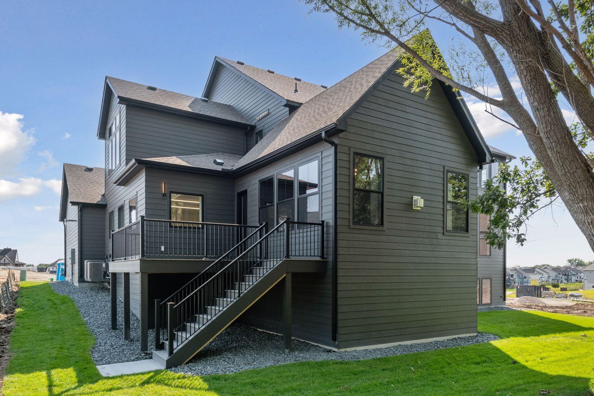 Picture of Model Home Not All Options Shown May Be The Same