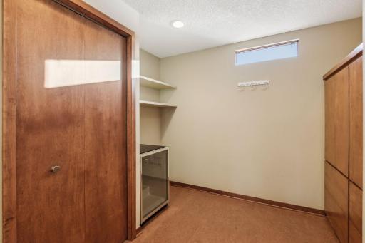 3817 Cedar Lake Place, Minneapolis, MN 55416