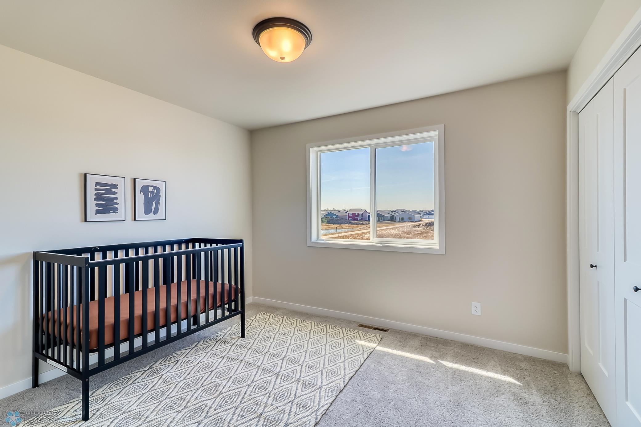 Bedroom1_1.jpg