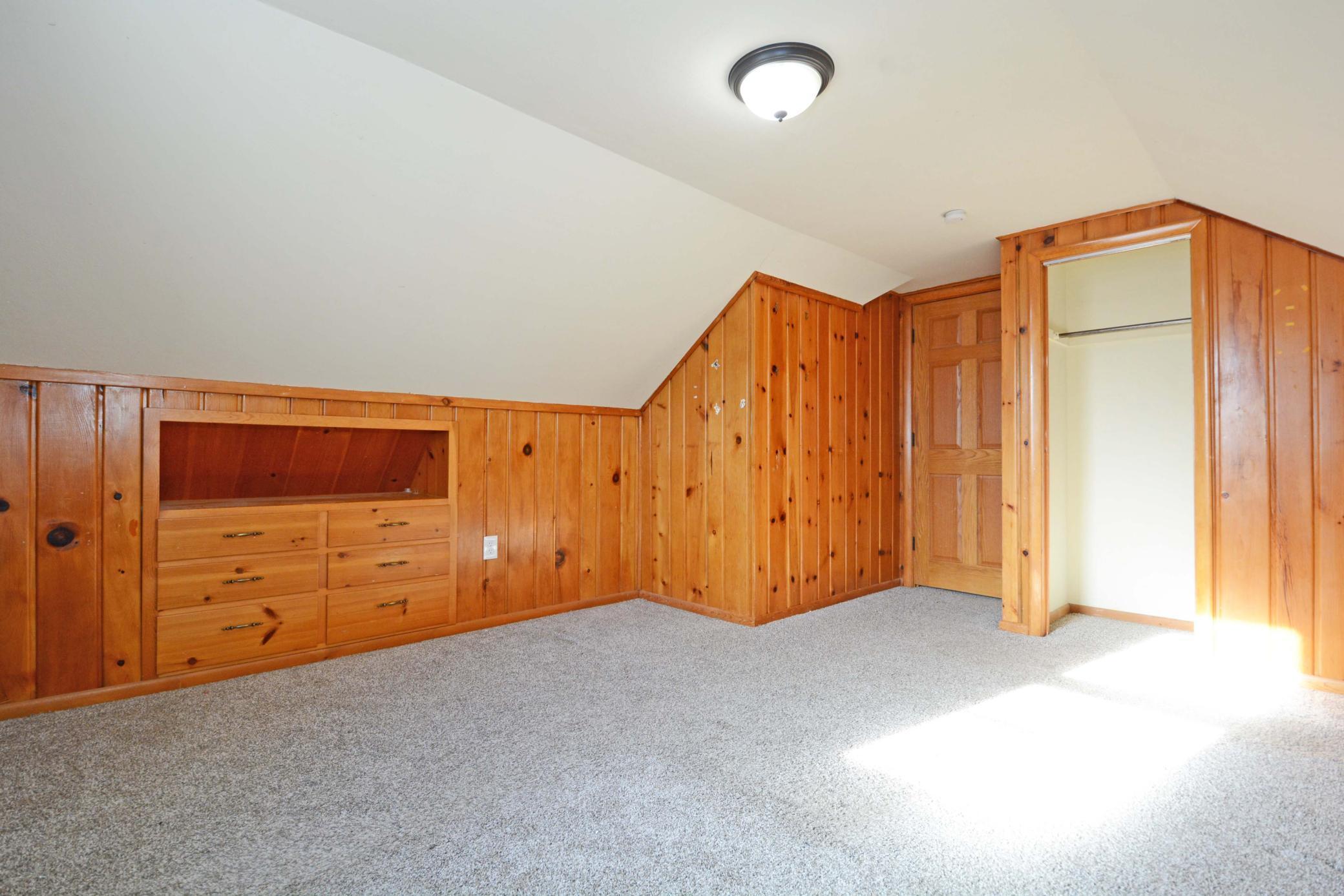 5036 Ewing Ave No 24.jpg