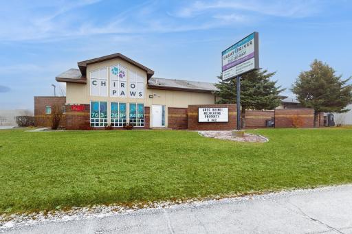 1260 Highway 25 S, Monticello, MN 55362