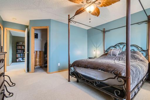 30 River Woods Drive W, Saint Paul Park, MN 55071