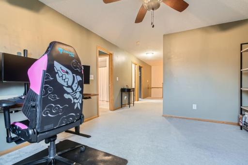 30 River Woods Drive W, Saint Paul Park, MN 55071
