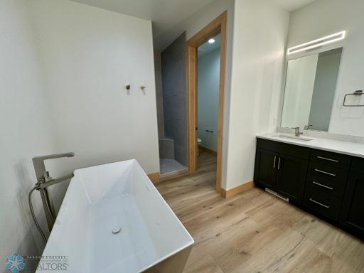 5167 Mira Way W, West Fargo, ND 58078
