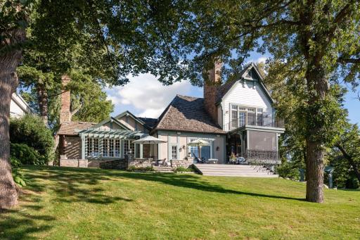 Lakeside Living