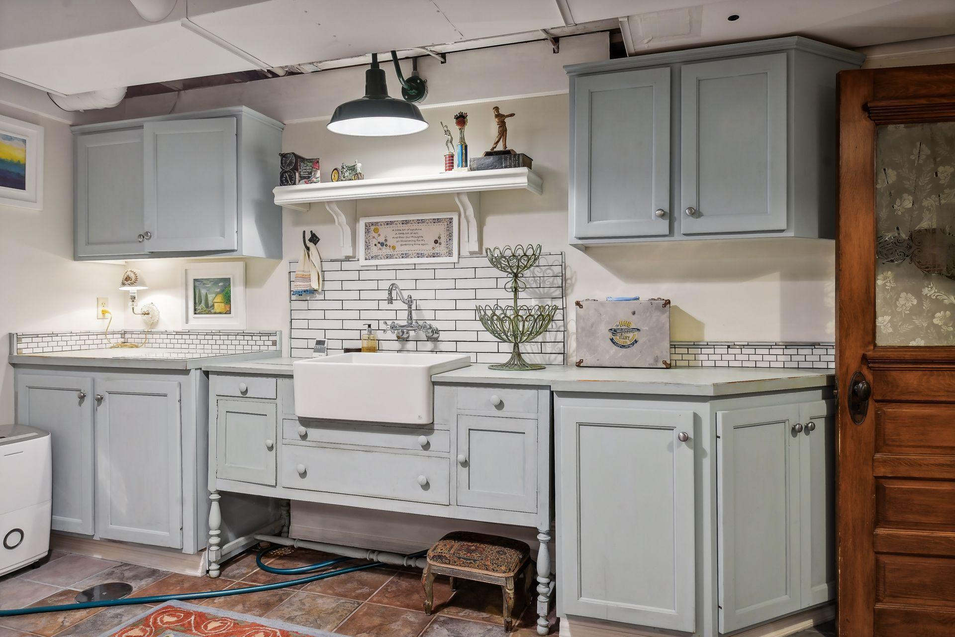 Lower level flex/craft room